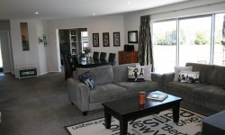 335976623[1].jpg &nbsp;