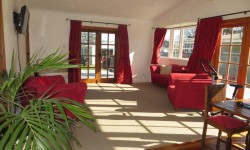 Living Room.jpg &nbsp;