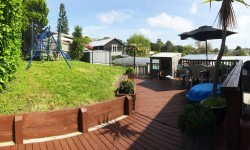 back yard.jpg &nbsp;