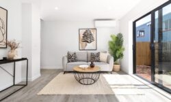 2104152557.jpeg &nbsp;