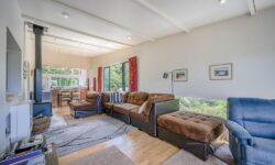 4920794910732772963living_area.jpg &nbsp;