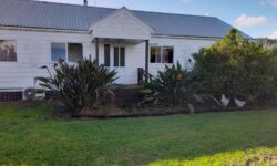 Front of the house.jpg &nbsp;