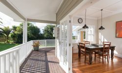 818956294.jpg &nbsp;