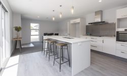 902452293[1].jpg &nbsp;