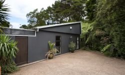 KarapitiFront.jpg &nbsp;